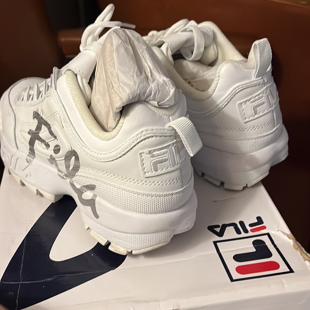 Fila good Condition size 9 - Picture 6 of 12